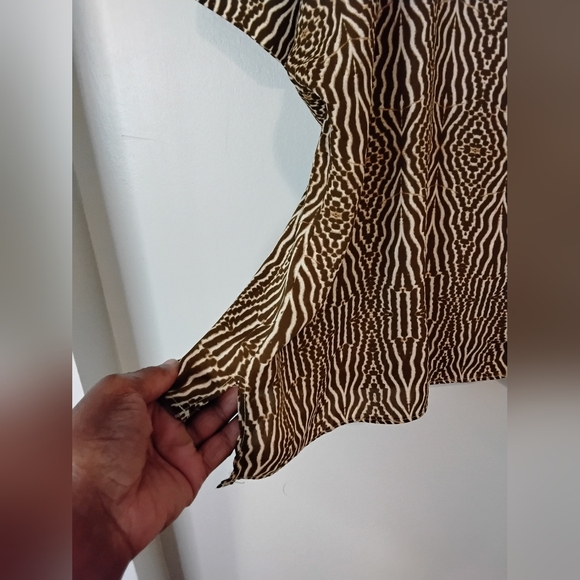 Worthington Brown and Cream Dolman Sleeve Blouse - Picture 5 of 6